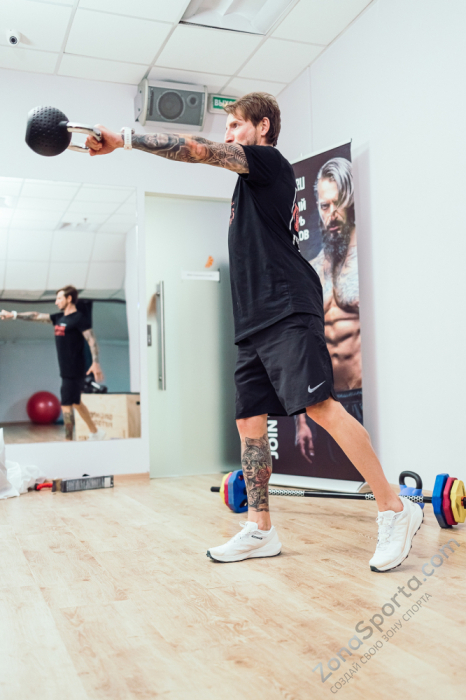 Гиря 20 кг с хромированной ручкой полиуретановая (CPU) Original FitTools