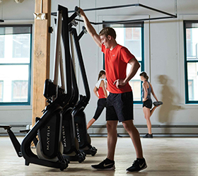 Гребной тренажер Matrix New Rower